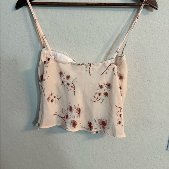 Princess Polly Eowyn Lace Trim Floral Camisole - Picture 9 of 11